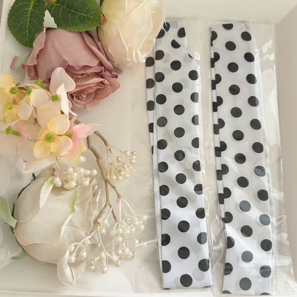 Handbag Skinny Scarf Set • 3/$20 - Picture 4 of 7